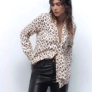 Zara blouse top medium black cream animal print long sleeves satin oversized